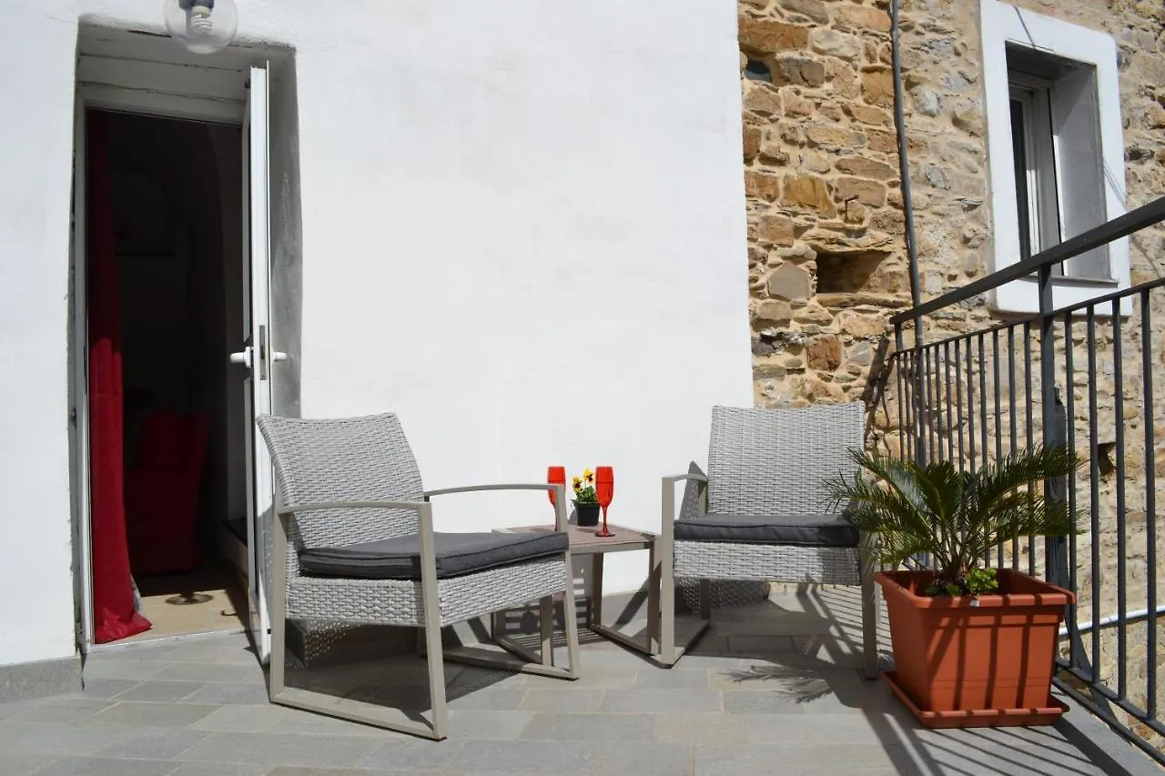 La Torretta Di Piero Con Terrazzi E Parcheggio Privato Citra Zero Zero Ottanta 31Lst0282 Apartment Imperia Italy